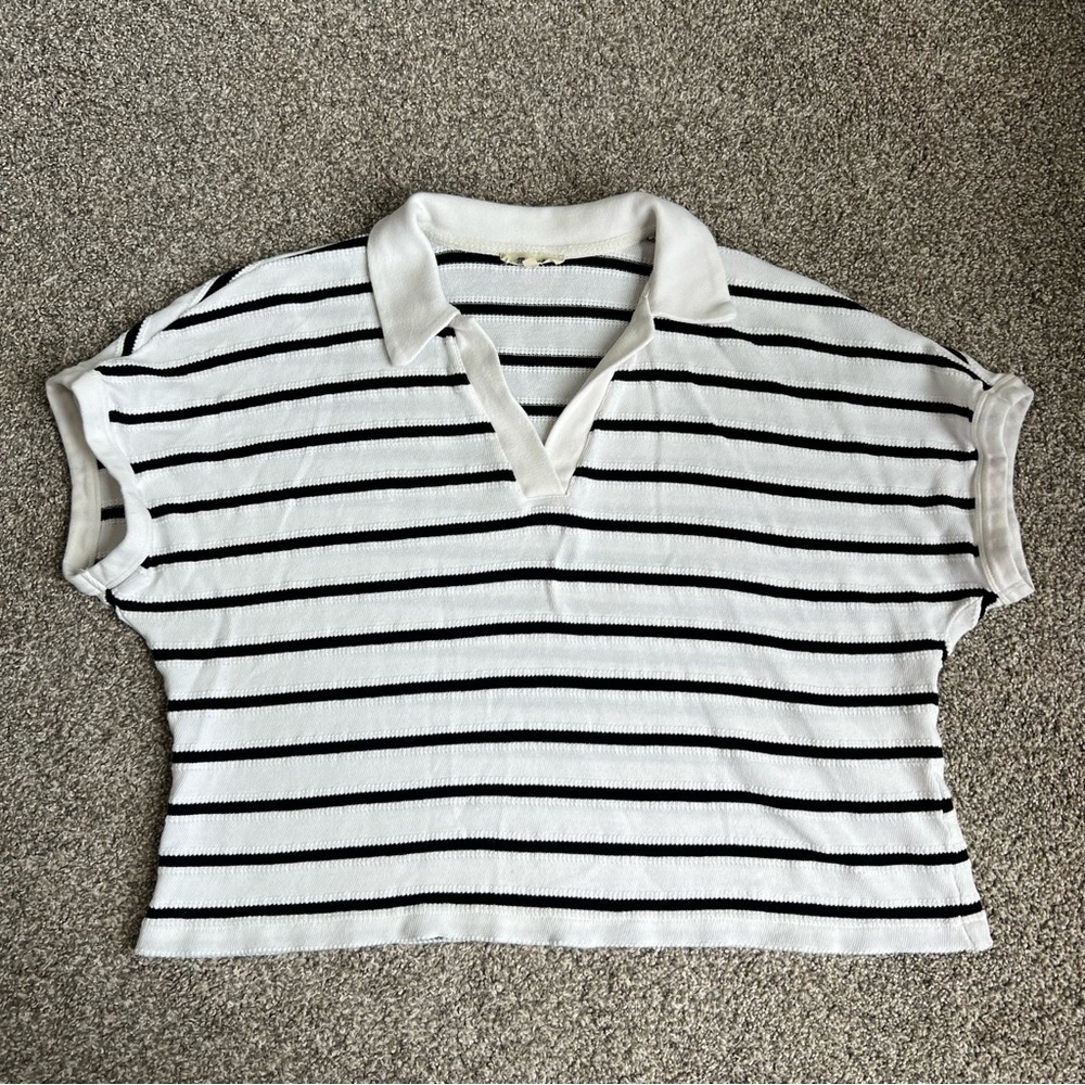 Madewell Relaxed V Neck Polo Knit Shirt in Black & White Stripes, Size Large
